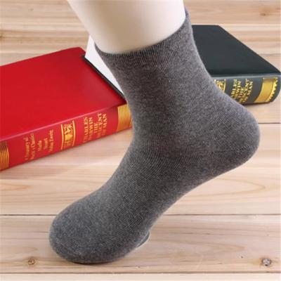 China Manufacturer wholesal unisex socks basketball crew socks men's low MOQ cotton winter men socks antibacterial warm male sports for sale