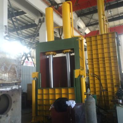 China Top - mounted Cylinder Vertical plastic Baler Machine With PLC Control 18.5kW Y82 - 120B for sale