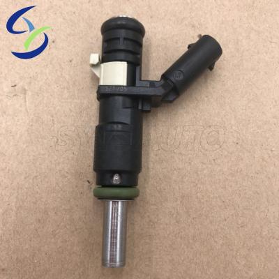 China Car Parts Fuel Injector A2720780249 272 078 02 49 For Mercedes Benz SL500 S550 GL450 CLS Class for sale