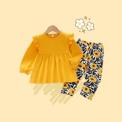 China Cotton/Spandex/Polyester Drop 2pcs Kids Set Custom Yellow Color Cotton Long Sleeved Ruffled Tops Floral Print Pants Girls Kids Clothing Gaiters Set for sale