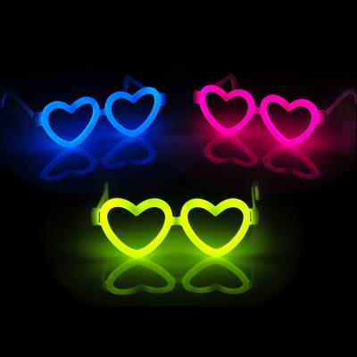 China NEW ! Wholesale Glow Stick Glasses Light Up Glasses Party Crazy Heart Glow Glasses for sale