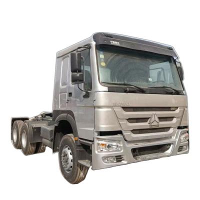 Chine Cheap price Sinotruck Howo tractor truck head used 371hp 6x4 trailer truck price à vendre