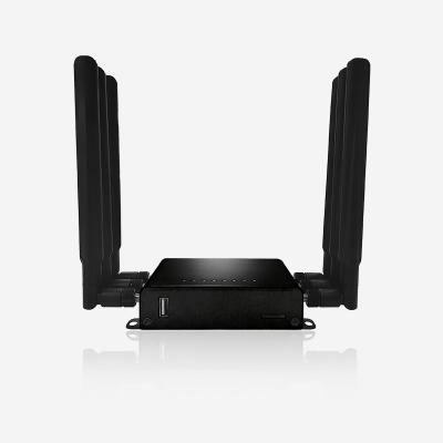 China El router inalámbrico elegante industrial 4G apoya IEEE802.11n IEEE802.11g IEEE802.11b en venta