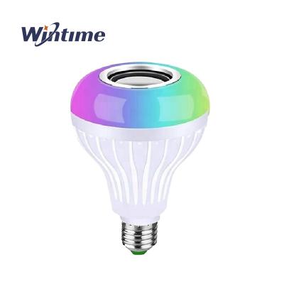 China Hotel color changing led bluetooth music light bulb e27 light 3.0 music playing + RGB bluetooth smart led bulb with 24keys remote for sale