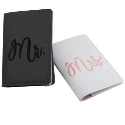 China BianKuan Oil Customized Wholesale Bulk Travel PU Passport Holder With Logo for sale