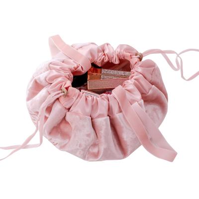 China Large Capacity Women's Travel Lazy Drawstring Bag Fashion Cosmetic Bag Cute Portable Velvet Buggy Drawstring Bag for sale