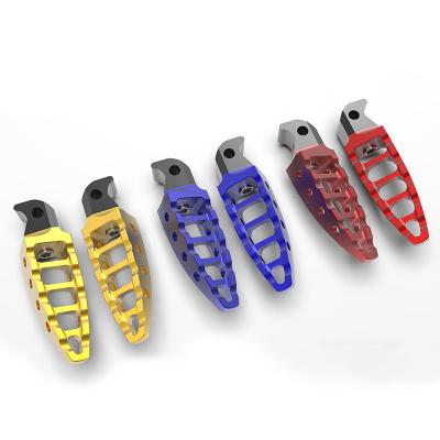 China AEROX155/NEW NMAX2020 new design motorcycle rear assembly pegs scooter footrest for AEROX155/NEW NMAX2020 for sale