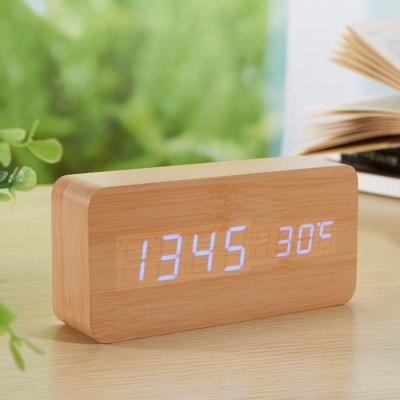 China Classy Calendars Wooden Voice Control LCD Display Thermometer Temperature Meter Calendar Clock Alarm for sale