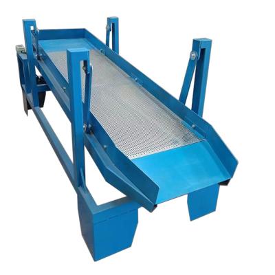 Cina Facile installazione Vibrating Screen Machine Vibratory Smooth Sorting Machine 2kw in vendita