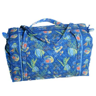 China High Quality 100% Quilted Cotton Floral Fabric Take Away Weekend Travel Duffel Organizer Bag for sale