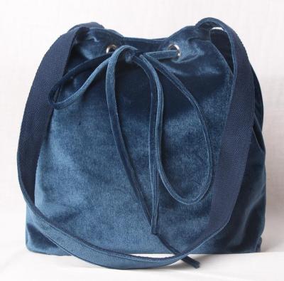 China Comfortable Hot Selling Velvet Shoulder Bag Tote Bag Handbag For Shopping School for sale