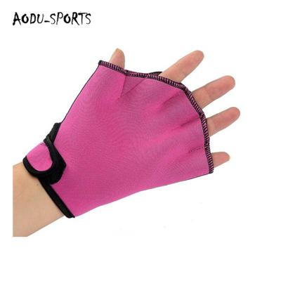 China Comfortable Good Quality Custom Made Neoprene Sports Gloves Professional Diving Gloves Set for sale