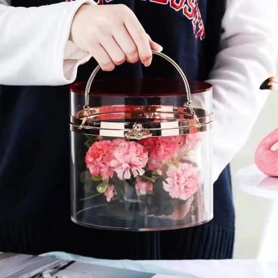 China Durable Custom Clear Wedding Handbags Gift Rose Display Box Acrylic Flowers Box With Lids for sale