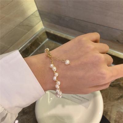 China Nickel Free Vintage Pearl Charm Bracelet Lead Free Elegant Baroque Women Natural Freshwater Pearl Bracelet For Wedding Bridal for sale