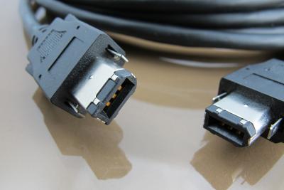 Cina Alto cavo 1394 della flessione di IEEE Firewire 6pin al fermo 6pin 1394 2x per la macchina fotografica 7.5meter in vendita