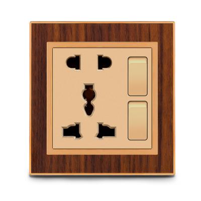 China 250V Voltage 5 Terminal Home Electric Multifunctional Wall Socket New Design High Quality Residential/Multipurpose With Usb for sale