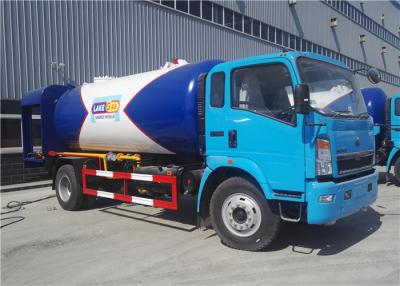 Cina 4x2 12CBM 5 tonnellate 6 tonnellate di GPL di consegna di colore del camion 12000L su misura per HOWO in vendita