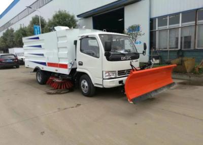 China Vrachtwagen van de Dongfeng de Vacuümstraatveger 8000 Liter van 4x2 6x4 8x4 met Sneeuwschop Te koop