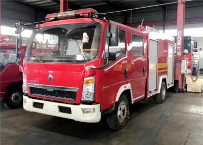 Cina Camion di estinzione di incendio della schiuma dell'acqua di SINOTRUCK, camion di estinzione di incendio dei veicoli di soccorso di HOWO 4x2 in vendita