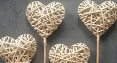 China Wedding Decoration Willow Heart Shape Craft Wedding Decoration for sale