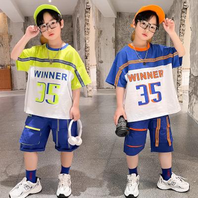 China Boys children's casual clothing summer reflective brands set number 35 children's clothing child printing casual clothing for sale