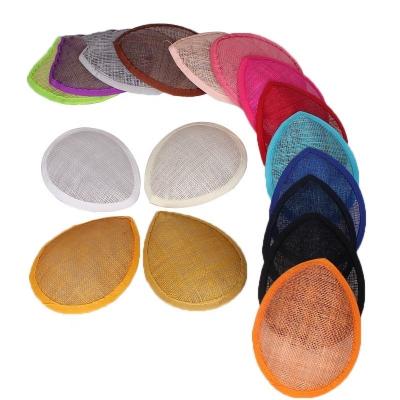 China Colorida base de sombrero Sinamay 15cm para suministros de millinería fiesta decoración evento fiesta en venta