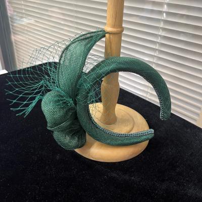 Cina Prodotti per la macelleria Fendi Sinamay Fascinator 15*15 cm in vendita