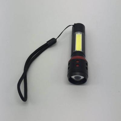 China Mini Convenient COB LED Flashlight Outdoor Multifunction Flashlight for sale