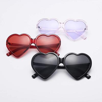 China L213 fashion hot sale heart shaped plastic sunglasses party colorful cheap price sunglasses L213 for sale