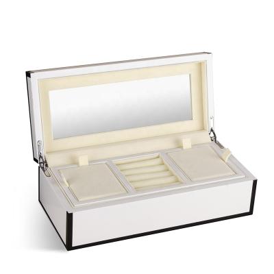 China Handmade Wooden Jewelry Box 3 Colors For Ring Gift Storage Packaging for sale