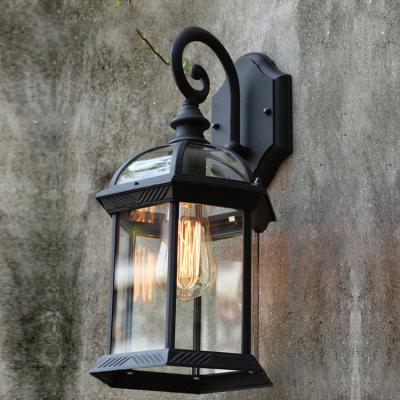 China Easy Assembly Vintage Brass Aluminum Lantern Outdoor Wall Lamp Ip65 Lighting Vintage Garden Aluminum Wall Lamp for sale