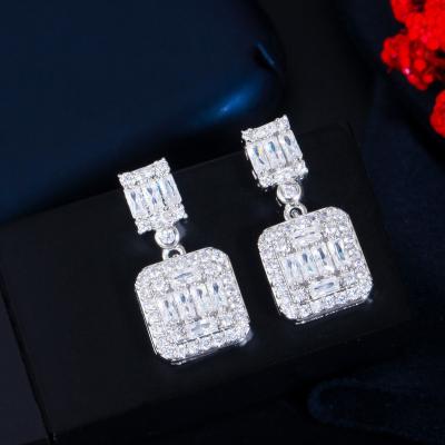 China Delicate Place Cubic Zirconia White Topaz Dangle Drop Silver Plated Sparkle Earrings For Women Party Wedding Fine Jewelry for sale