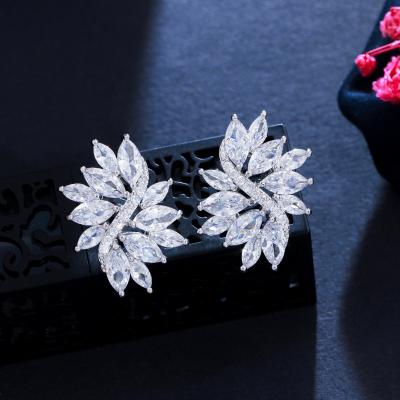 China Shimmering 2022 New Fashion Big Zircon Ice Flower Silver Plated Stud Earrings Large For Women Classic CZ Party Jewelry Gift for sale