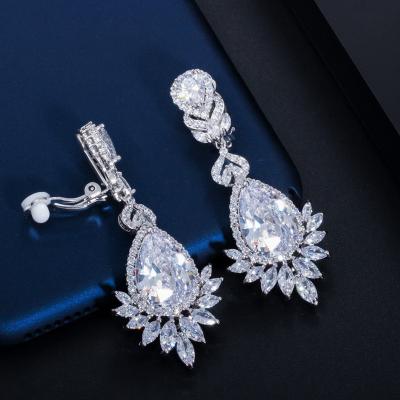 China Shimmering No Hole Ear Jewelry Zircon Crystal Bridal Long Luxury Wedding Piercing Clip On Non Pierced Earrings for sale