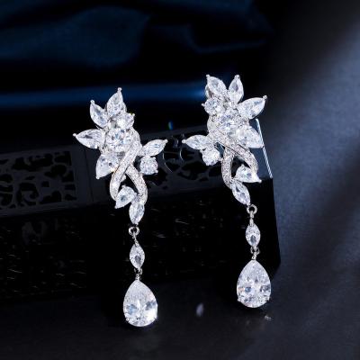 China Sparkly CZ Cubic Zircon Crystal Water Drop Long Ear Sparkle Clip On Non Pierced Earrings For Women Wedding Party Jewelry No Hole Piercing for sale