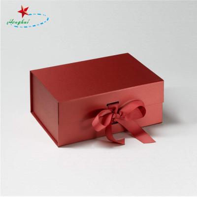 China Recycled Materials Custom Luxury Clothing Packaging Boxes Customizable With Logo Packaging for sale