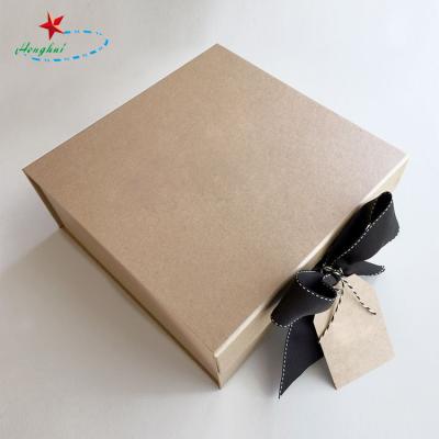 China Recyclable Biodegradable Folding Paper Gift Boxes Packaging Boxes Custom Logo Jewelry for sale