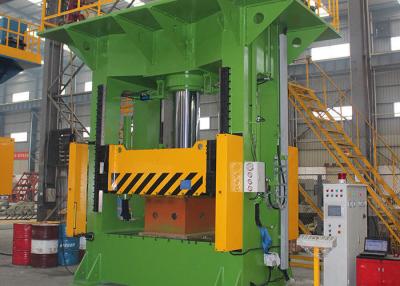 China 68T Heavy Duty Hydraulic Press Machine Touch Screen Clamping Force 4500-12500KN for sale