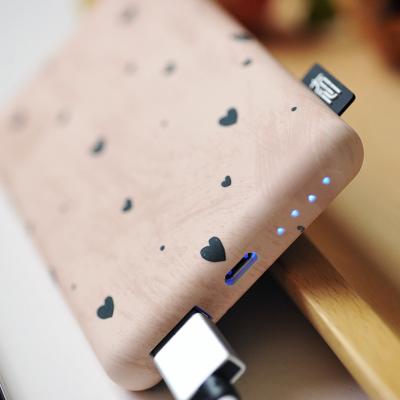 China Easy to use high quality and inexpensive high capacity 8000 mAh power bank for sale