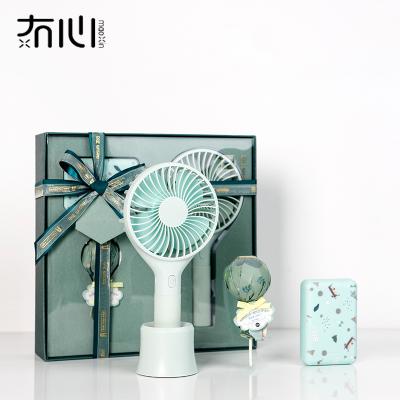 China 2019 travel agency maoxin mini newcomer usb fan and 10000mah handheld drinking power bank and micro lollipop usb cable gift set for sale