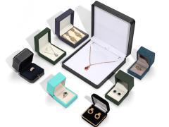 Stylish Colors Gifts Box Set Jewelry Gift Boxes for Rings Pendants Earring for Anniversaries.