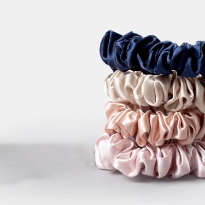 China Dating 2021 new design 100% high quality hair silk elastic ponytail holders designer scrunchies famous brands for girl baby for sale