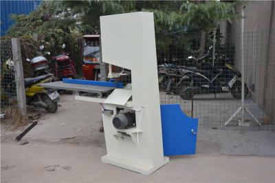 China Manual Toilet Paper Rolls Bandsaw Cutting Machine 60 Rolls/Min for sale