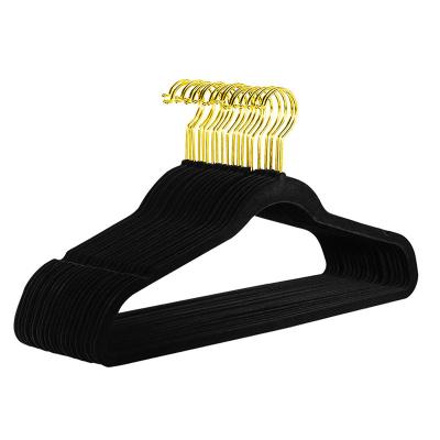 China Luxury Gold Hook Accessories Rated Supplier Gold Hook Black Non Slip Assembled Hanger Velvet Suit Hangers for sale