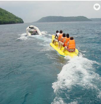 China Weather Resistant Inflatable Banana Boat Water Toy Excellent Air Tightness For 6 Persons for sale