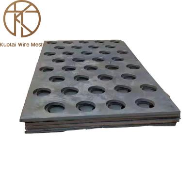 China Plain Weave Q235 Steel Sieve Stone Punched Hole Metal Screen For Filter for sale