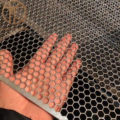 China Plain Weave Hot-dipped Galvanized Punching Hole Metal Hexagonal Metal Screen Perforated Metal Screen Mesh for sale