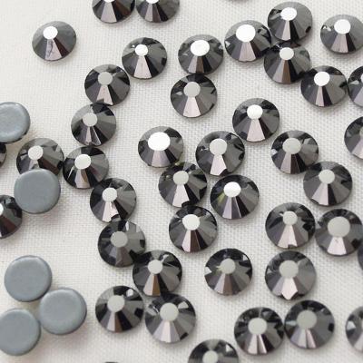 China High Quality Flatback Shinny Hot Fix Flat Back Loose Rhinestones For Clothing Decoration for sale