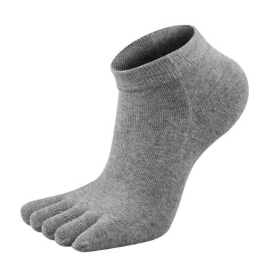 China Custom Made High Quality Cotton Toe Socks For Men Anti Slip Athletic Five Finger Ankle Socks for sale