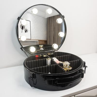 China Popular Fashion Makeup Case With LED Light 3 Color Temperature Hard Beauty Vanity Case For Cosmetic for sale